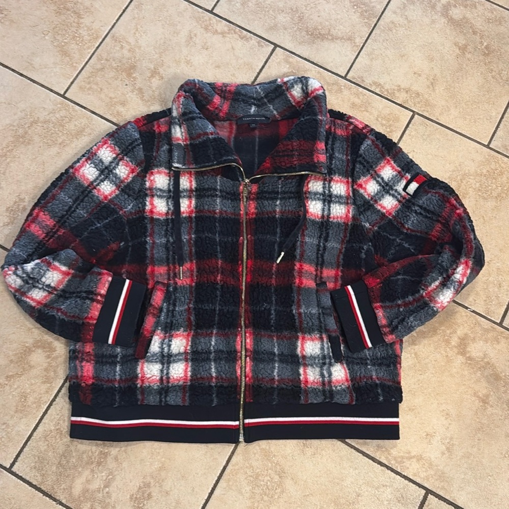 Tommy Hilfiger pull over jacket